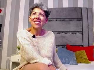 Julianewell live cam preview