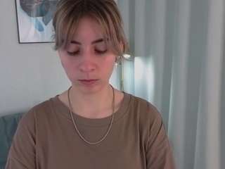 Live webcam model kathyyhendy on Soda Cams