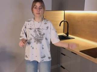 kathyyhendy's CamSoda show and profile