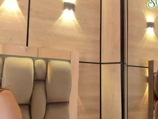 leyla-palmer live cam profile