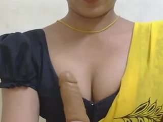 mayra4u Live Webcam on CamSoda