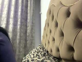 le modèle twannasoucier est en webcam porno dans un show sur le site camsoda, il possède les tags suivants: amateur,nature,teen (18+),tease,spank,sexy,raven hair,no smoking,ass,no drinking,natural,lingerie,green eyes,feet,dirty talk,cock rating,bedroom,athletic,college,curvy