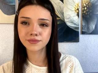 Live webcam model carminabaruffa on Soda Cams