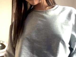 Live webcam model carminabaruffa on Soda Cams