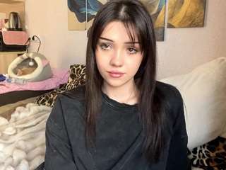 Live webcam model carminabaruffa on Soda Cams