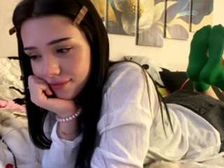 le modèle carminabaruffa est en webcam porno dans un show sur le site camsoda, il possède les tags suivants: ahegao,smoking,natural,no smoking,normal,orgasm,pov,pussy,sexy,skinny,spank,ass,strip,striptease,tease,teen 18,threesome,twerk,upskirt,yoga