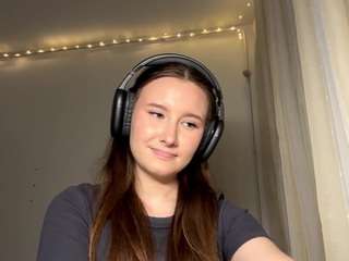 Live webcam model laurynvial on Soda Cams