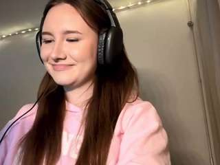 Live webcam model laurynvial on Soda Cams