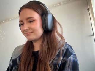 Live webcam model laurynvial on Soda Cams