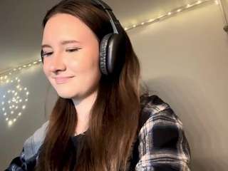 Live webcam model laurynvial on Soda Cams