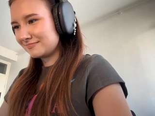 Live webcam model laurynvial on Soda Cams