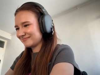 Live webcam model laurynvial on Soda Cams