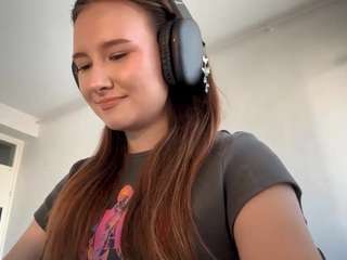 Live webcam model laurynvial on Soda Cams