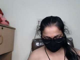 Shivanibhabhi live webcam show