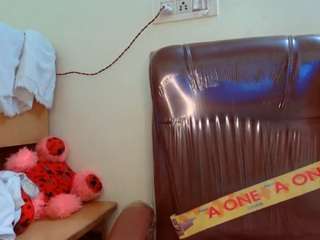 Shivanibhabhi live cam preview