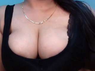 Shivanibhabhi live cam preview