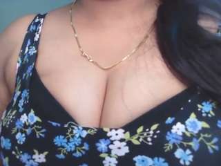 Shivanibhabhi live cam preview