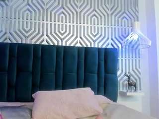 Live webcam model angelik23 on Soda Cams