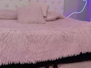 Live webcam model aria-nixy on Soda Cams