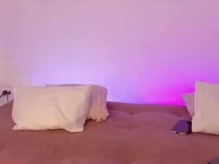 aria-nixy's CamSoda show and profile