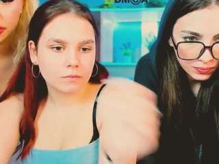 le modèle bella-sunshine1 est en webcam porno dans un show sur le site camsoda, il possède les tags suivants: amateur,ass bouncing,ass clapping,erotic dance,flashing,normal,pov,teen 18,young adult,hd