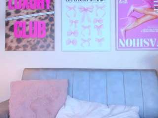 ivanna-velvet webcam