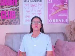 ivanna-velvet webcam