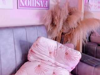 ivanna-velvet webcam