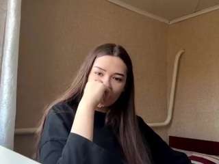 Live webcam model ivyguerrido on Soda Cams