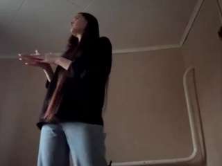 Live webcam model ivyguerrido on Soda Cams