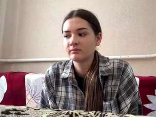 Live webcam model ivyguerrido on Soda Cams