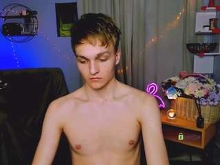 john-lik's CamSoda show and profile