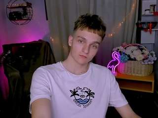 john-lik's CamSoda show and profile