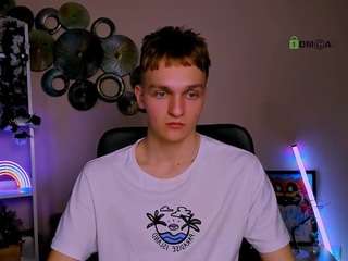 john-lik's CamSoda show and profile