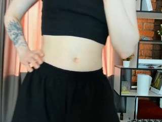 lilacspark Brown live webcam