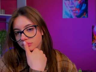 mia-bamby1's CamSoda show and profile