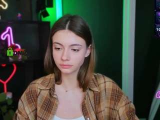 mia-bamby1's CamSoda show and profile