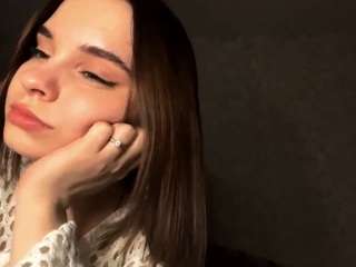 le modèle pansymyott est en webcam porno dans un show sur le site camsoda, il possède les tags suivants: brown eyes,deepthroat,domination,erotic dance,flashing,moaning,no drinking,no smoking,role play,skinny,striptease,big tits,brown hair,hd