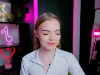 tina-golden1 live cam profile