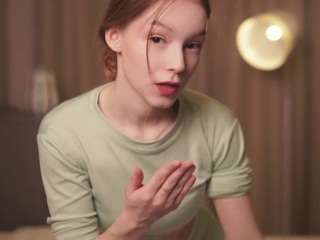 verniafadei Live Webcam on CamSoda