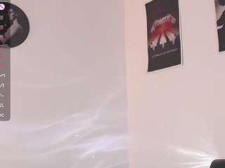 Live webcam model aliceuwu77 on Soda Cams