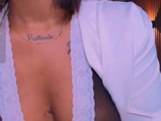 le modèle brianna-harper est en webcam porno dans un show sur le site camsoda, il possède les tags suivants: ahegao,ride torso,naked,nipple piercings,no drinking,no smoking,normal,orgasm,public,pussy,sex toys,lovense,skinny,smoking,squirter,strip,striptease,tattoos,teen (18+),toys