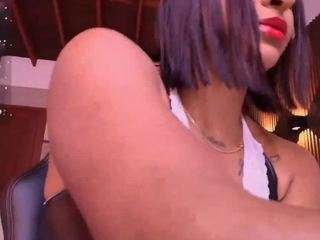 le modèle brianna-harper est en webcam porno dans un show sur le site camsoda, il possède les tags suivants: ahegao,ride torso,naked,nipple piercings,no drinking,no smoking,normal,orgasm,public,pussy,sex toys,lovense,skinny,smoking,squirter,strip,striptease,tattoos,teen (18+),toys