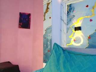 crystal-love18 Sex Cam Show