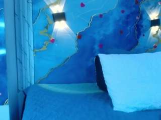 crystal-love18 live webcam show