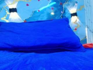 crystal-love18 live webcam show