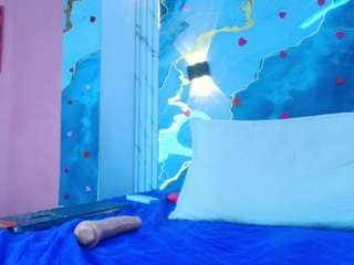 Live cam show with crystal-love18