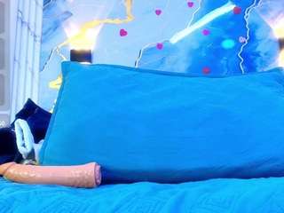 crystal-love18 live cam preview