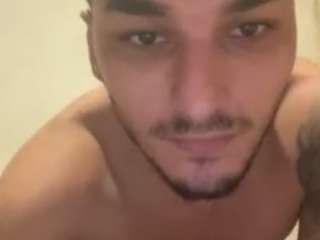 hotboybr011 webcam