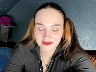 Live webcam model edythlawlis on Soda Cams